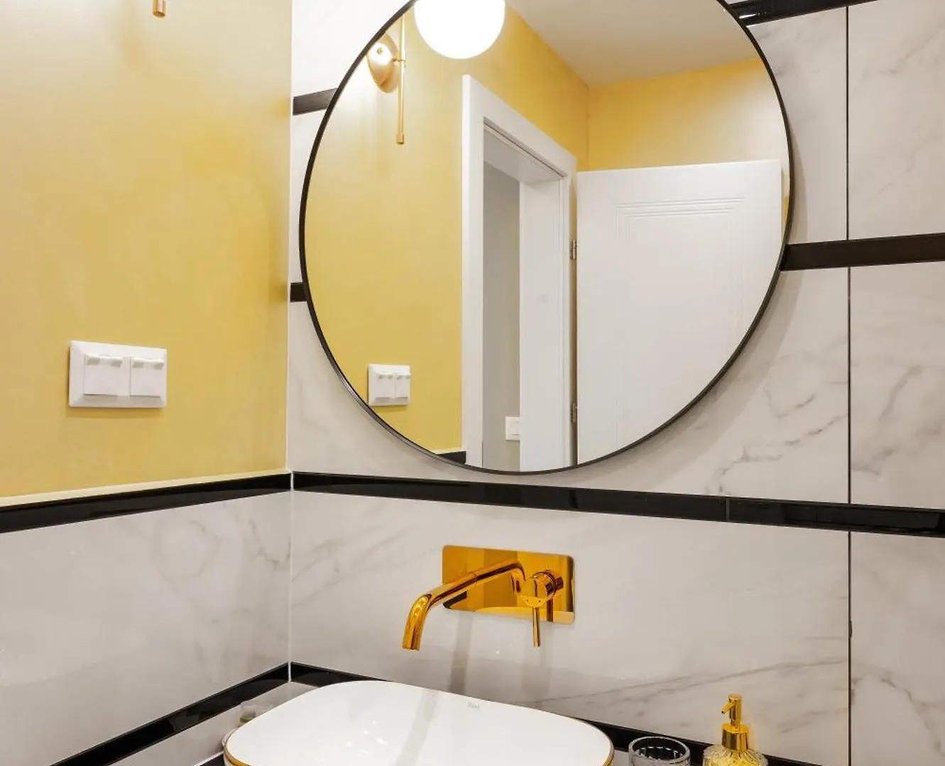 Super Central Stylish Suite & Studio With Shared Terrace By Flat Mаnager صوفيا 0*,
